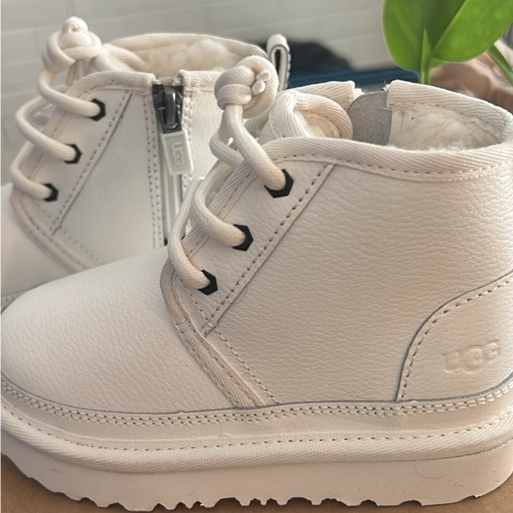 NWT UGG NEUMEL II Boots